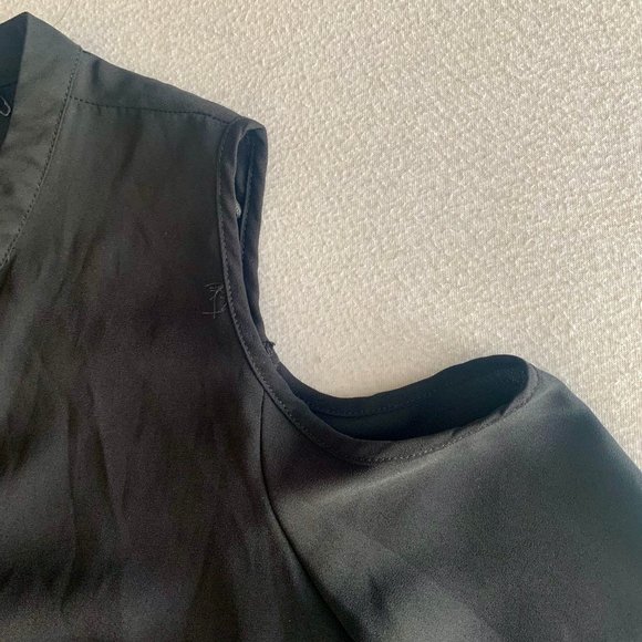 Light Black Blouse - Picture 3 of 3